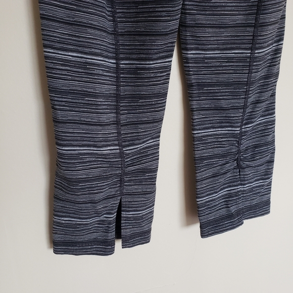 Lululemon Gather & Crow Crop II Cyber Blac… - Picture 5 of 8